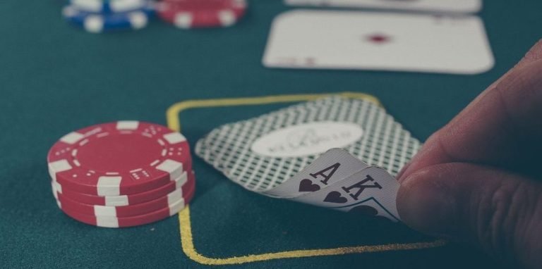 Sảnh casino trực tuyến 365 Win với baccarat và roulette live dealer